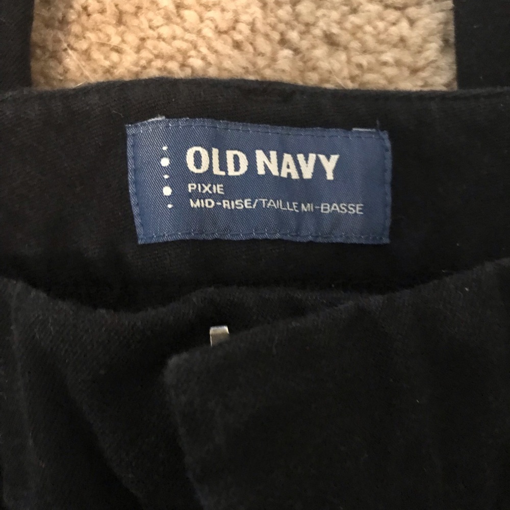 Old Navy Pixie Pants. Size 4 - image 2